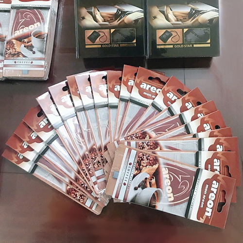 Lá Thơm Areon Treo Ô Tô Hương Táo Quế (Nhẹ Dịu, Tươi Mát, Chống Say Xe )