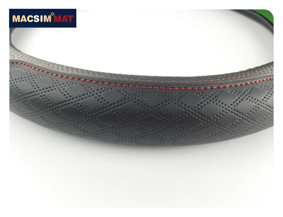 Bọc vô lăng cao cấp Macsim mã L612 mới chất liệu da thật - Khâu tay 100% size M màu đen