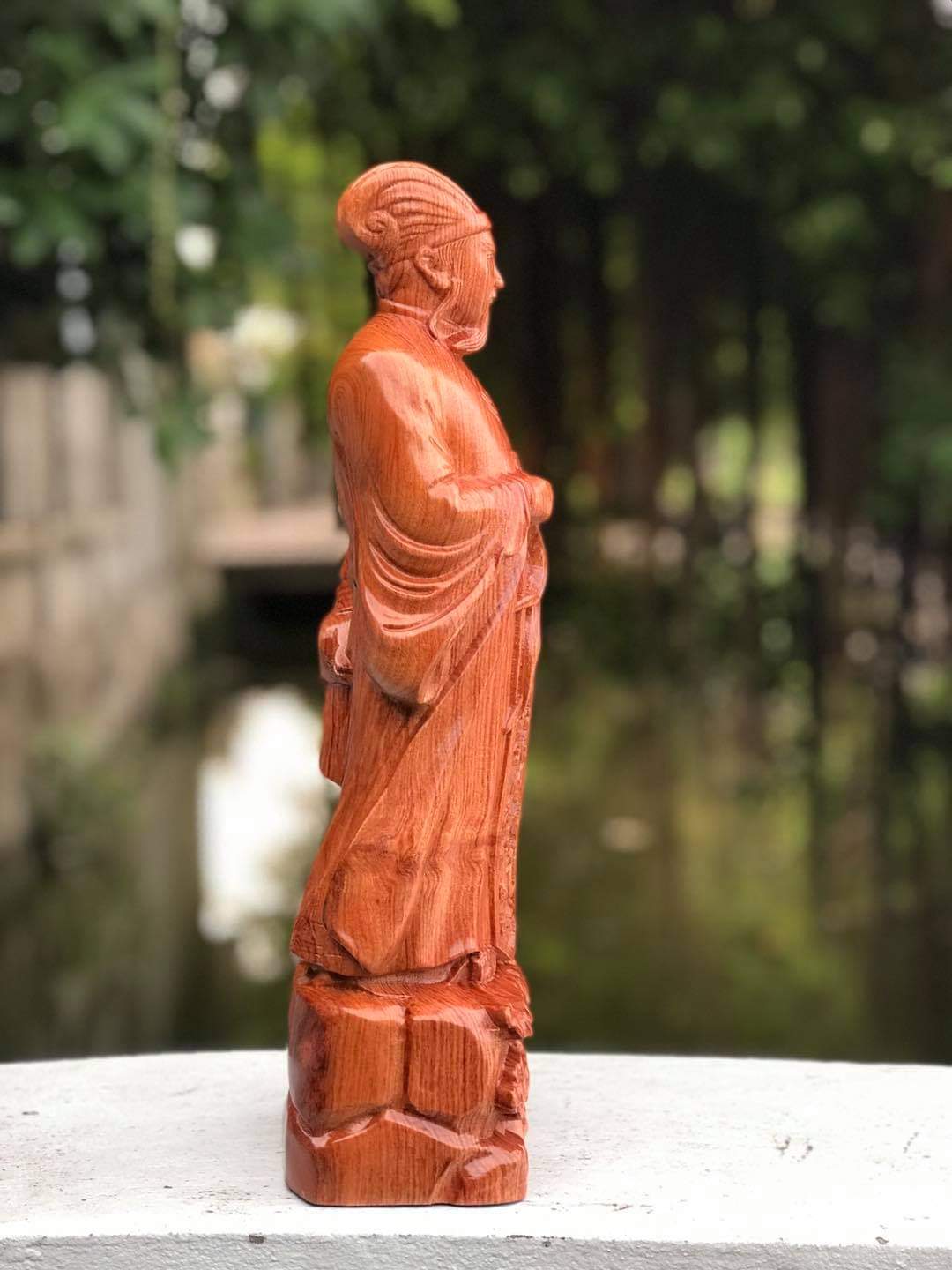 Tượng Khổng Minh gỗ hương nguyên khối cao 60cm