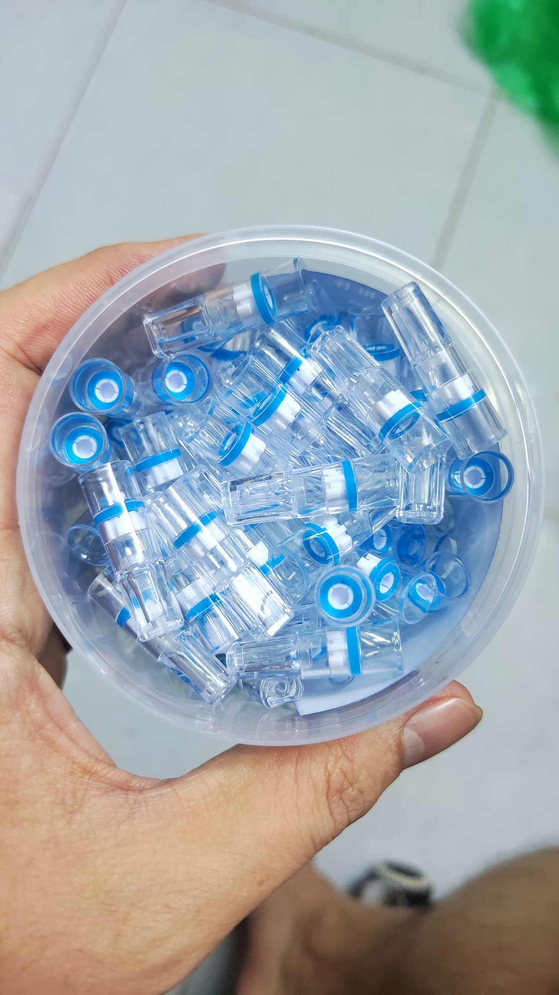 Hộp 100 Đầu Lọc Thuốc L.á Thanh Lọc Bảo Vệ Sức Khoẻ, Kèm 4 Đầu Chuyển Loại Vừa &amp; Nhỏ