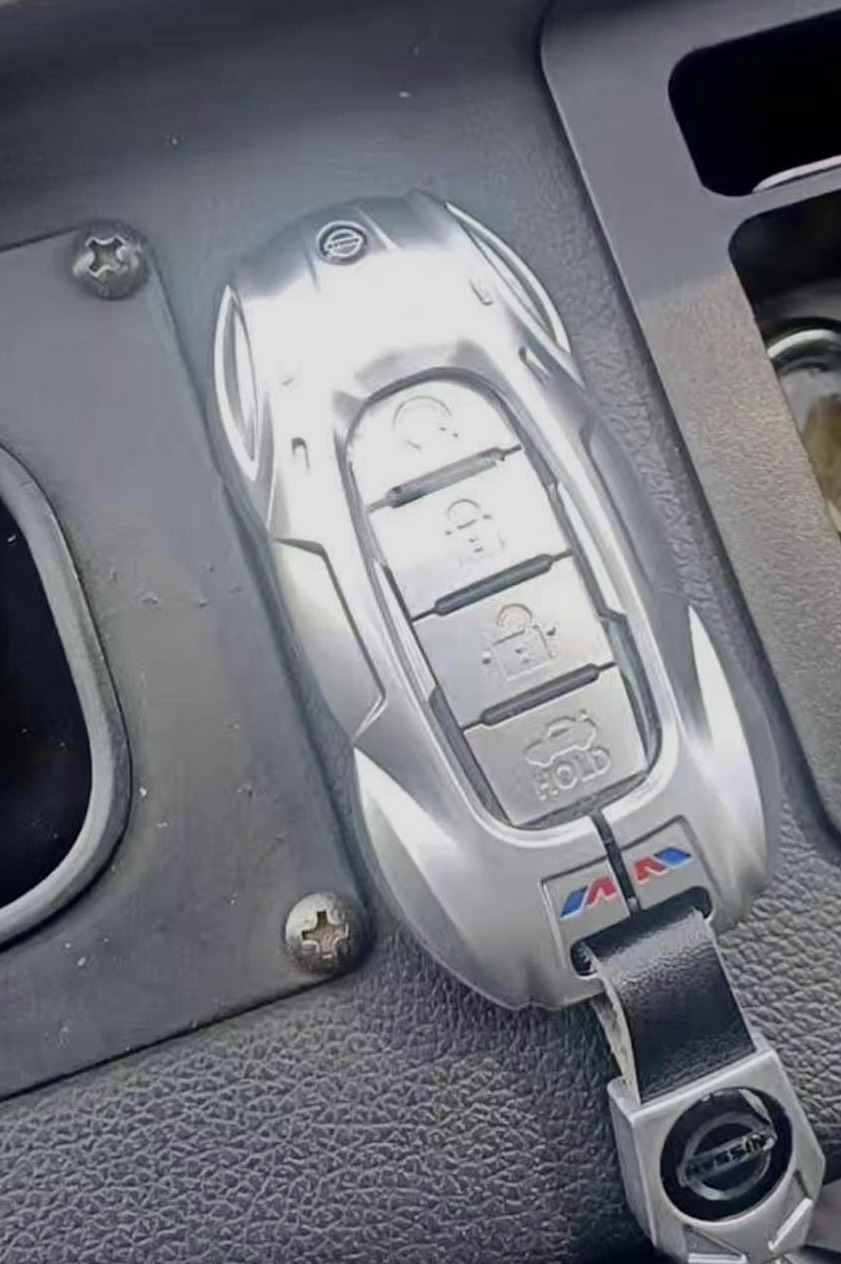 Ốp chìa khóa Kim Loại hình Siêu Xe ô tô NISSAN