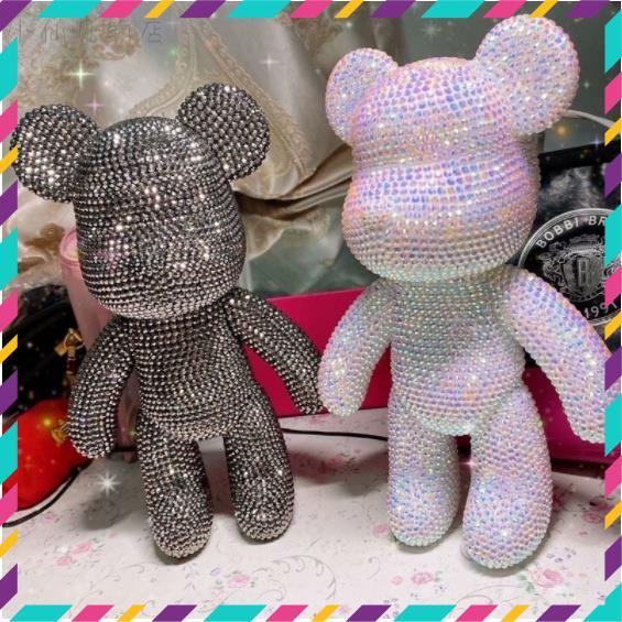 Gấu đính đá Bearbrick handmad cao cấp cho mọi lứa tuổi,size 23cm và 10cm