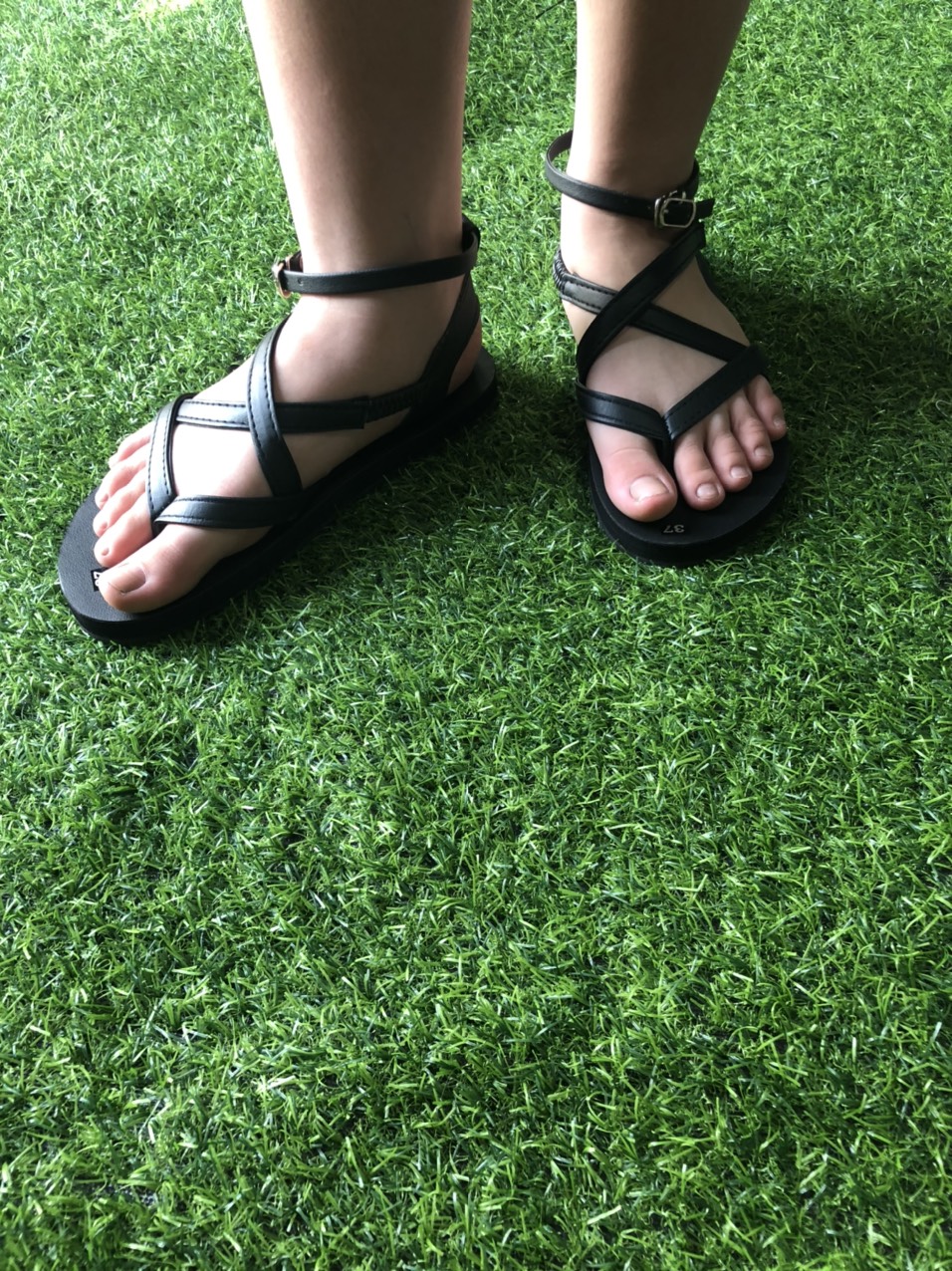 Sandal nữ sandal đồng nai ( đế đen quai hậu đen ) size từ 35 nữ đến 42 nữ