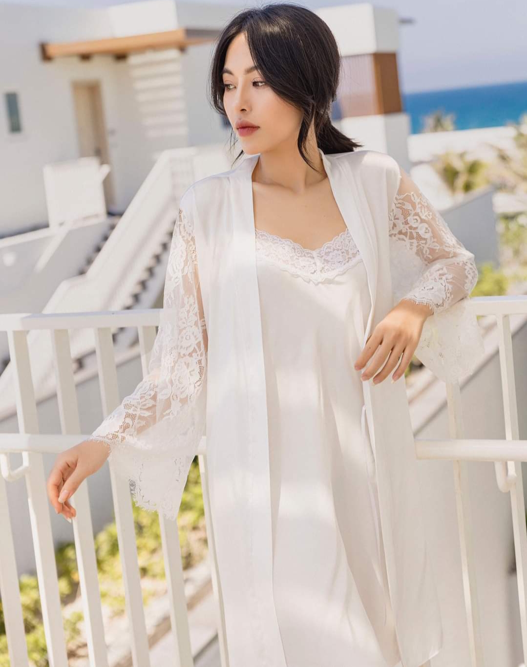 Hantu Sleepwear-Áo choàng lua,áo choàng cô dâu chụp hình cưới tay ren dài