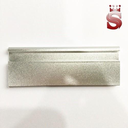 Phôi thẻ tên nhân viên, phôi thẻ thay tên cài áo