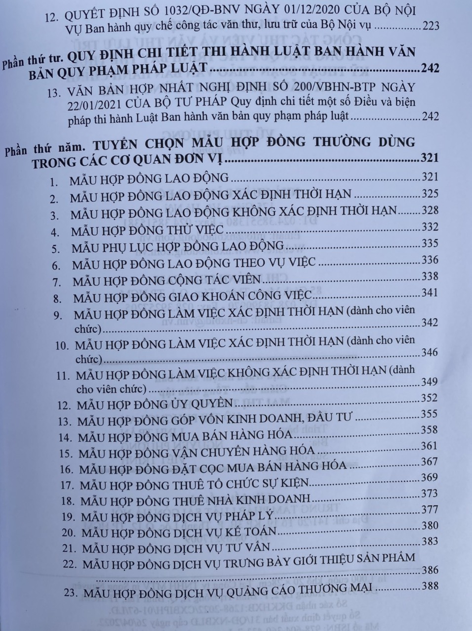 Cẩm nang nghiệp vụ công tác thư viện và văn thu lưu trữ hướng dẫn quy tắc trình bày thể thức kỹ thuật soạn thảo văn bản hành chính và mẫu hợp đồng thường dùng