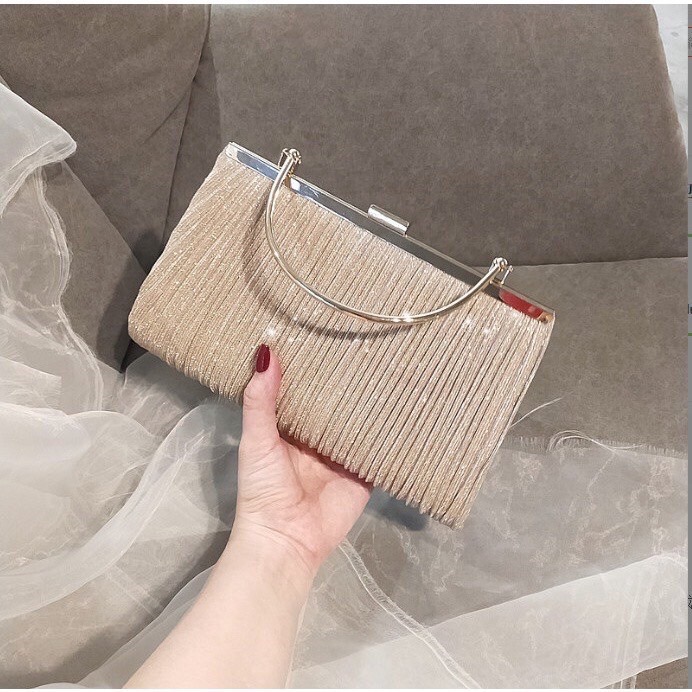 Túi Clutch dự tiệc sang chảnh quý phái tôn dáng nổi bật VDT02