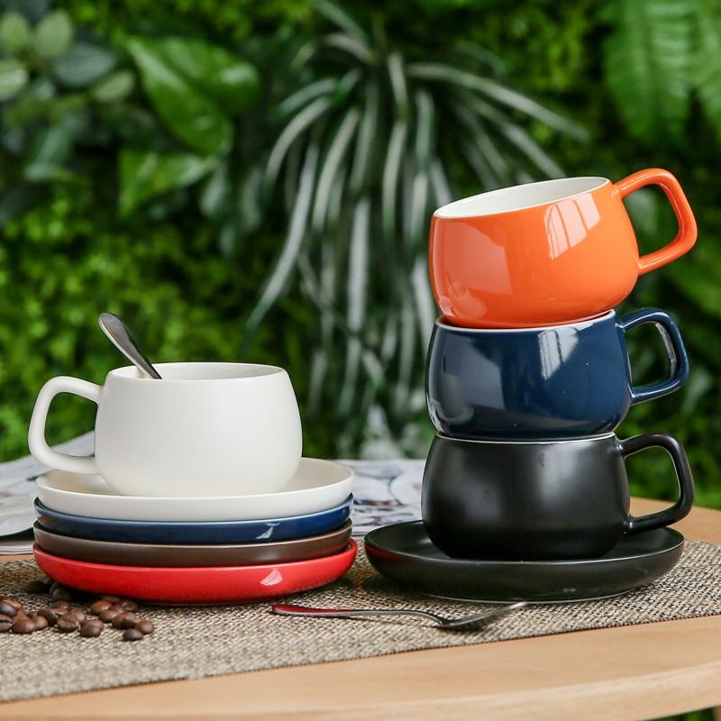 Bộ Cốc Sứ + Đĩa + Muỗng + Giá Đỡ Xinh Xắn Tiện Dụng