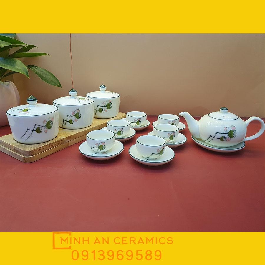 Bộ ấm chén Bát Tràng và 03 hộp mứt vẽ đài sen gốm Minh An Bát Tràng
