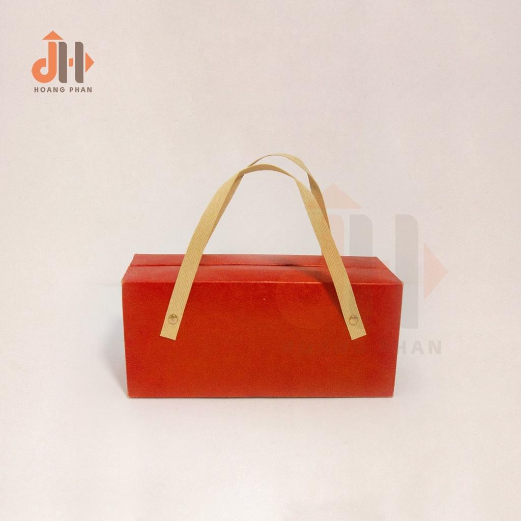 Hộp Quà Giấy Carton Đỏ Có Quai Xách - 25 x 8 x 11cm