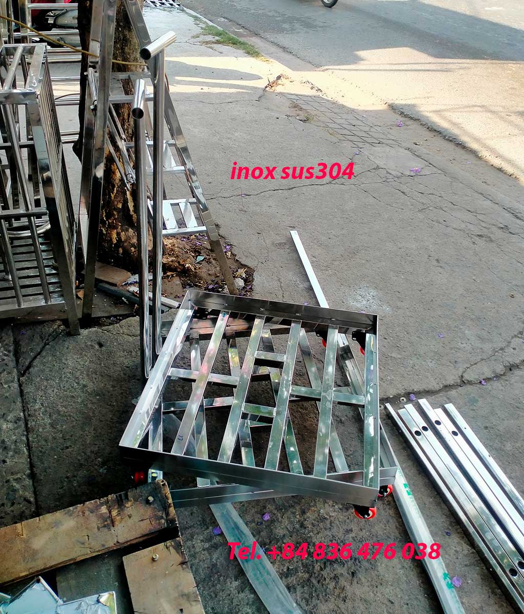 Xe kéo đẩy hàng bằng inox 304 cao cấp - Hoàn ngay 200% nếu bị gỉ sét