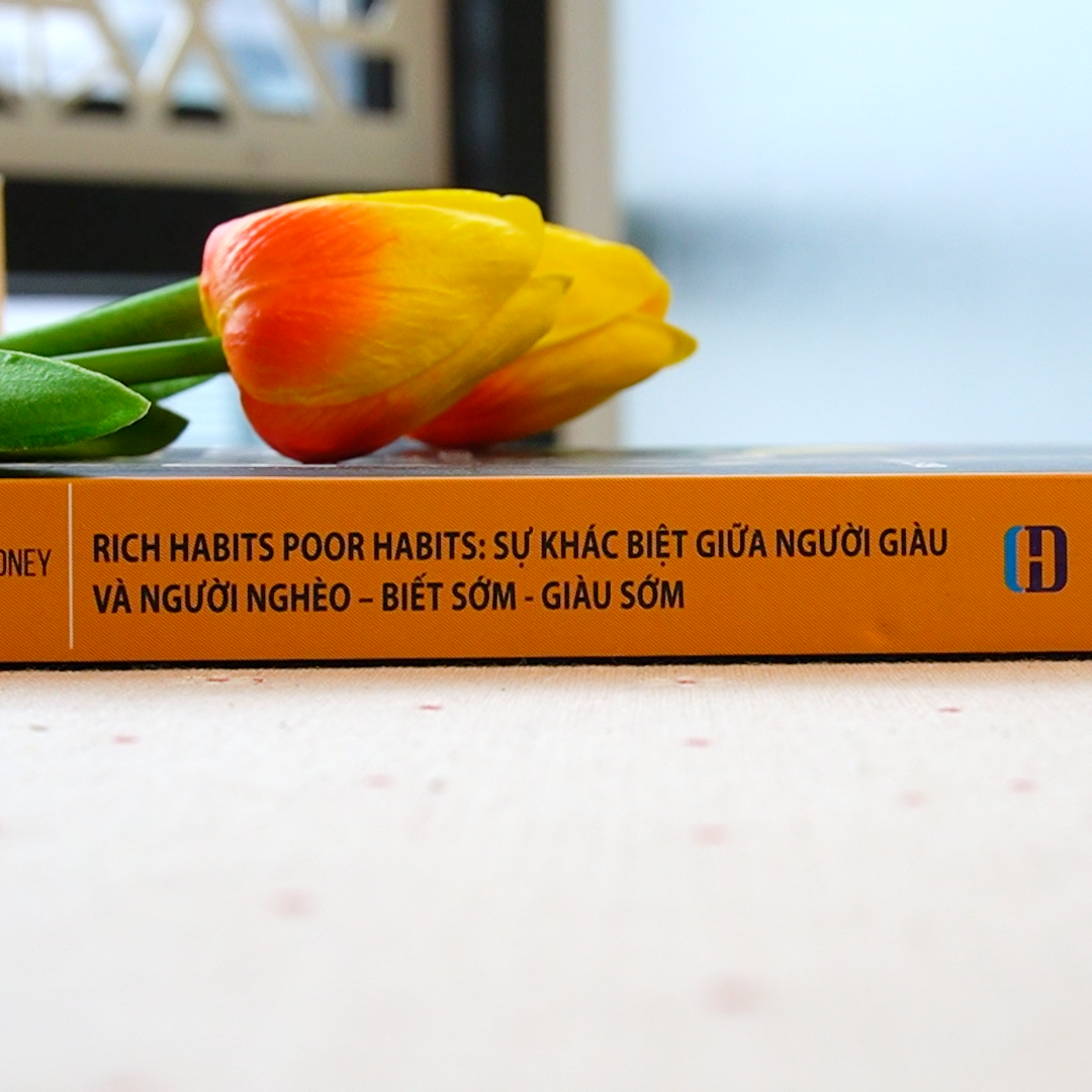 Bộ Sách Thói Quen Của Người Thành Công: Sự Khác Biệt Giữa Người Giàu và Nghèo, Người Thành Công Làm Gì Mỗi Ngày