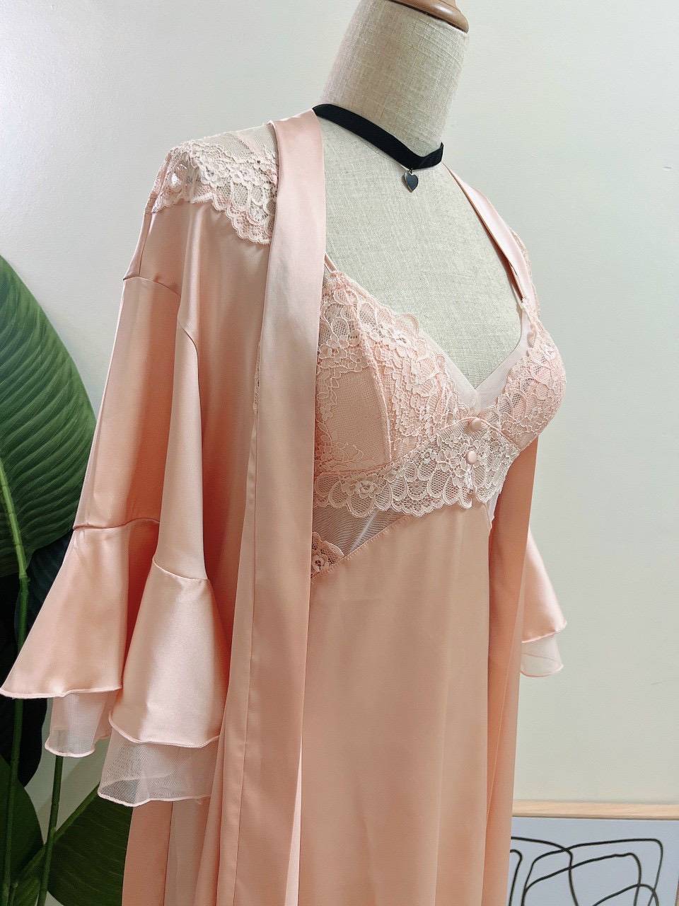 Váy Ngủ Trơn Phối Ren Hoa (Không áo choàng) - B.Lingerie