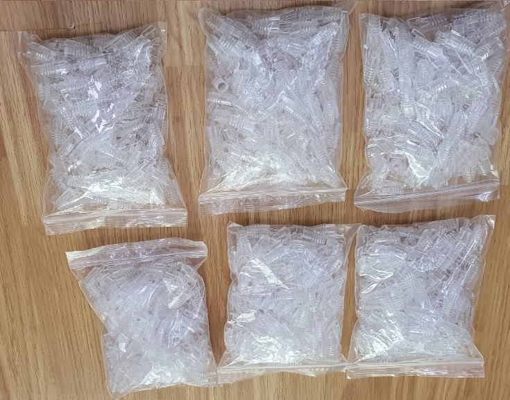 Đầu chụp hạt mạng RJ45 Cat5e, Cat6 màu trắng trong có móc gài