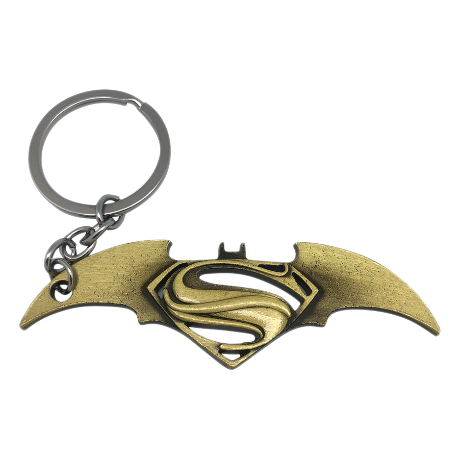 Móc Khóa Hình Batman Và Superman màu ngẫu nhiên