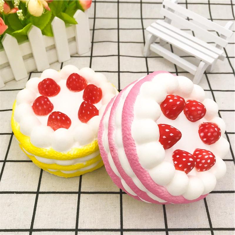 Squishy Lớn JUMBO Hình bánh kem 6 dâu nhiều màu Đồ Chơi Xốp Giảm Stress Hình mềm mịn dễ Thương đàn hồi Cho Bé