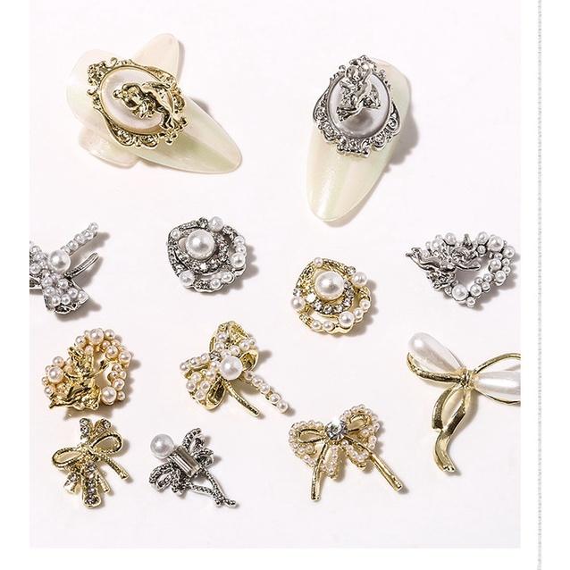 charm trang trí nail