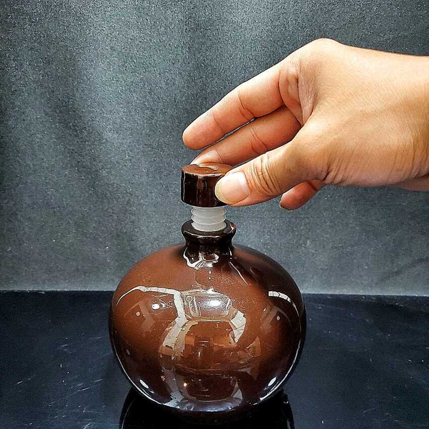 Nậm Rượu 500ML gốm men sứ Bát Tràng cao cấp mẫu quả thị màu nâu đỏ - Nậm Đựng Rượu chất lượng đảm bảo