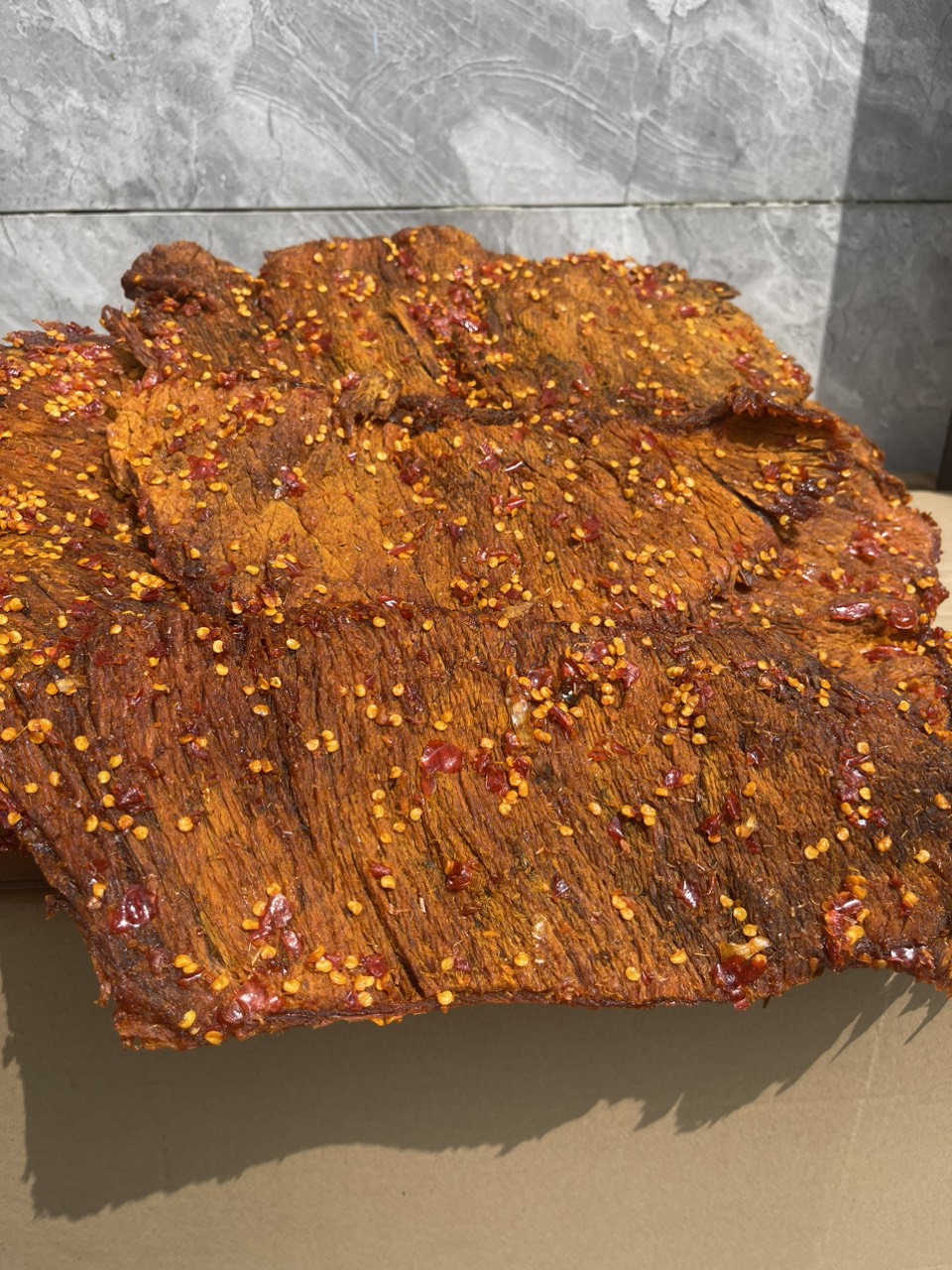 KHÔ BÒ MIẾNG SIÊU CAY TÂN LỘC PHÁT - HŨ 200G