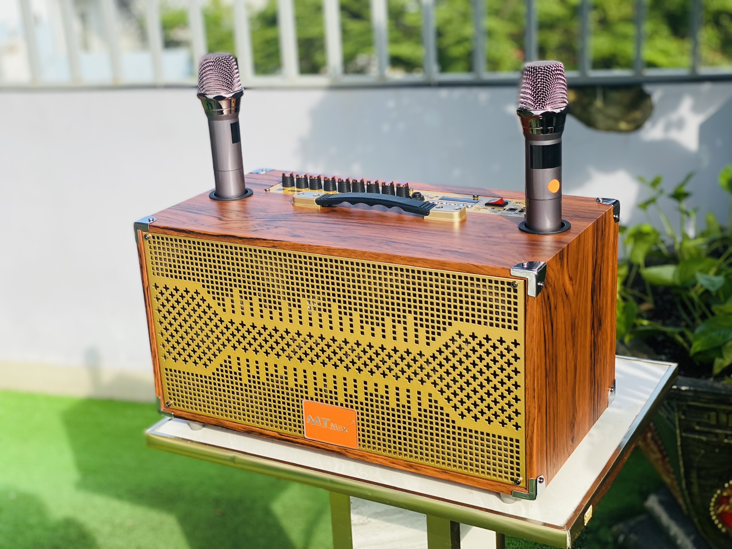 Loa Karaoke Mini MT P266 Bass đôi 17 Công Suất 250w Kết Nối Bluetooth, Hát Cực Hay Kèm 2 Micro Không Dây Hút Tiếng Hát Nhẹ Bảo  Hàng Nhập Khẩu