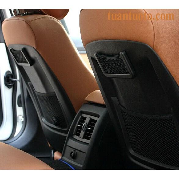 Khung lưới dán đựng đồ trên ô tô