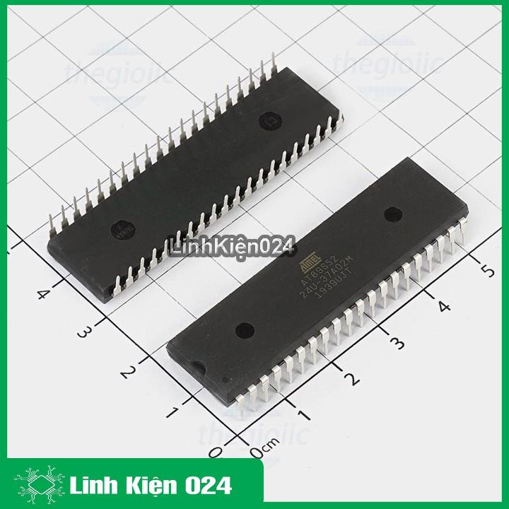 AT89C52 24PU/24PI DIP 40