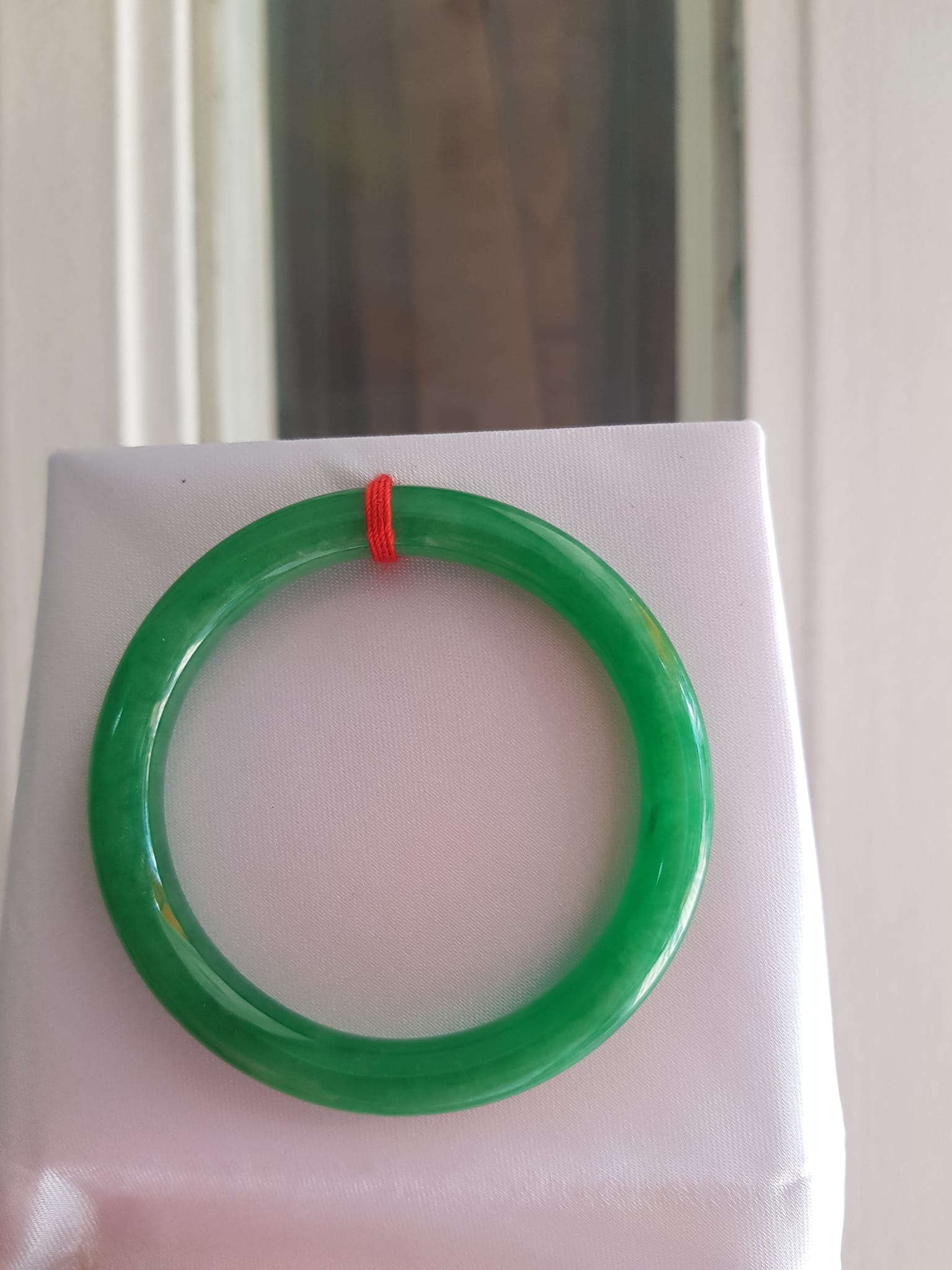 Vòng CẨM THẠCH Lý Đậm 48mm x dầy 7mm Vòng Màu Xanh Lý đậm đẹp nữ Tay nhỏ mệnh Mộc Hỏa Thủy hợp đeo đẹp ạ Chất liệu đá cẩm thạch 35kg - 48kg ạ