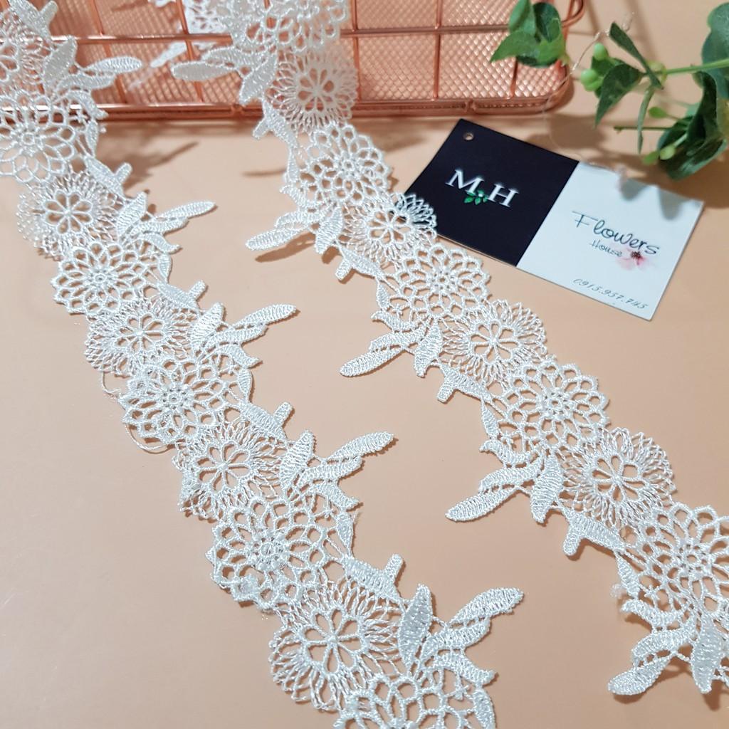 Cuộn REN chỉ trắng hình hoa lá dây, bản 3,5cm, dùng may váy áo, trang trí đồ thủ công