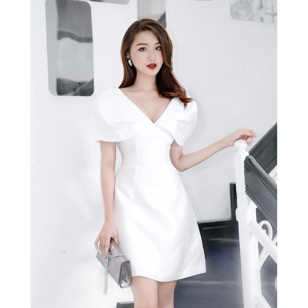 ĐẦM CỔ V BẸT VAI SANG CHẢNH