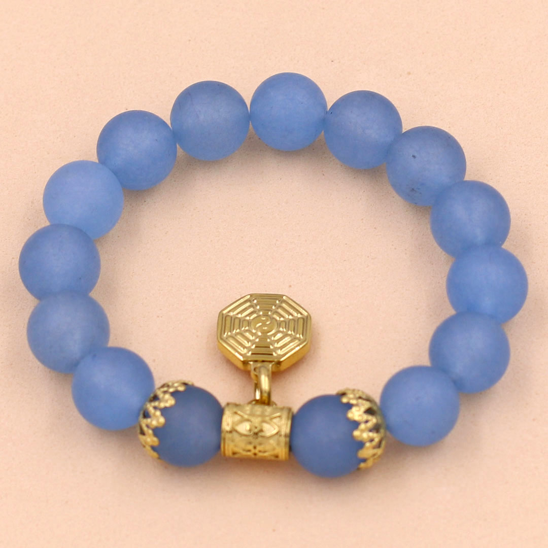 Vòng tay thạch anh xanh biển mờ 12 ly bát quái VTAXBMBQHKV12