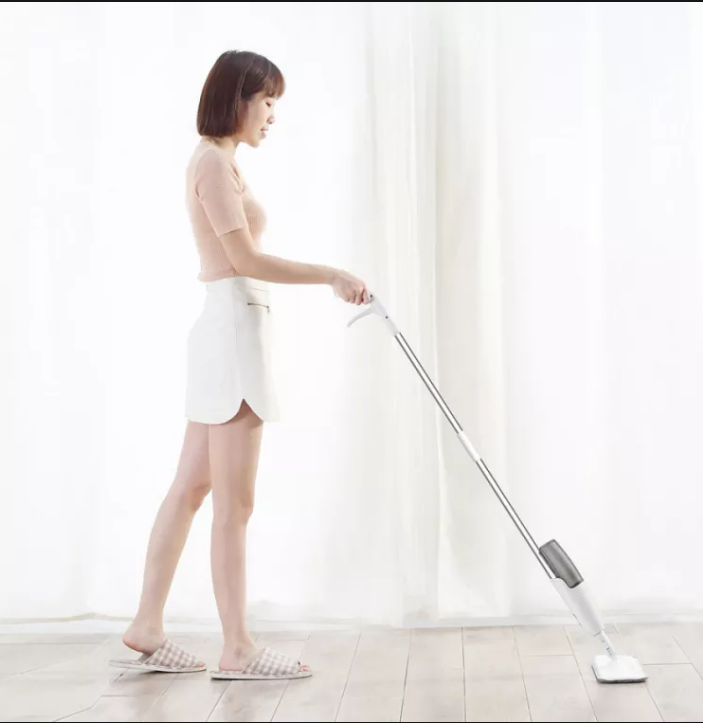 Cây lau nhà phun xương dọn dẹp cực dễ dàng và nhanh gọn không mất nhiều thời gian khi dọn dẹp ngồi nhà yêu của bạn