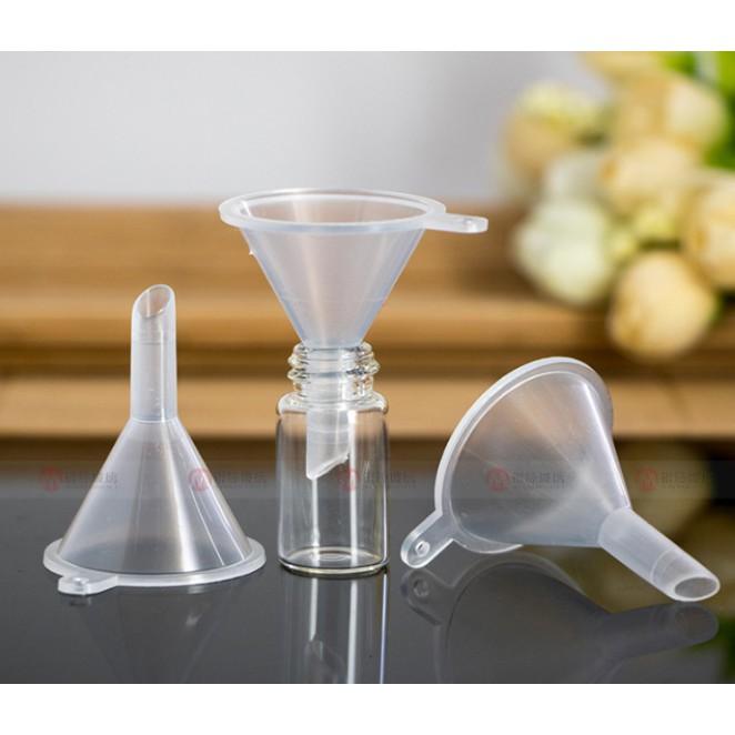 Combo 10 phễu nhựa mini