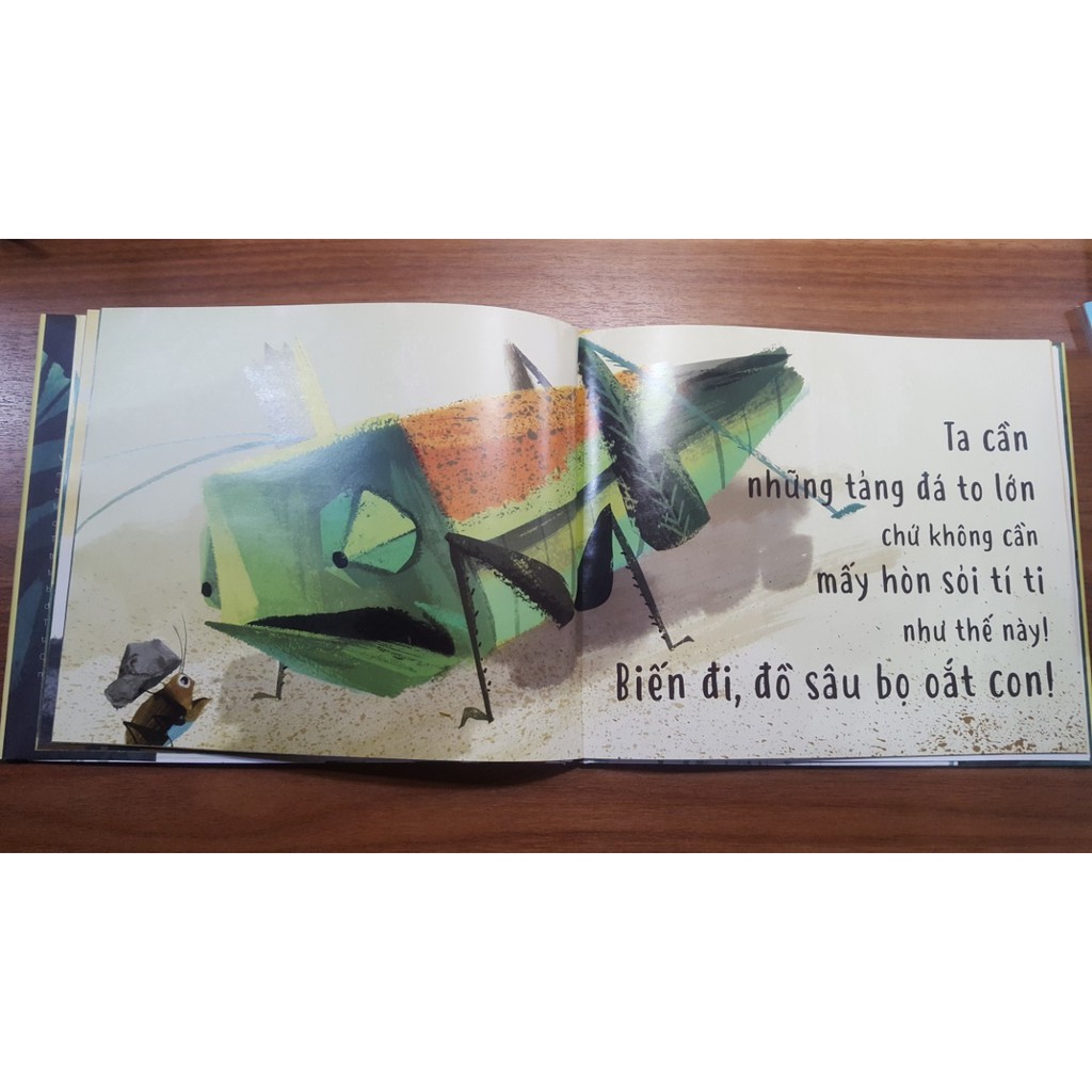 Sách - Mang cho ta một hòn đá - Truyện thiếu nhi cho bé - Crabit Kidbooks