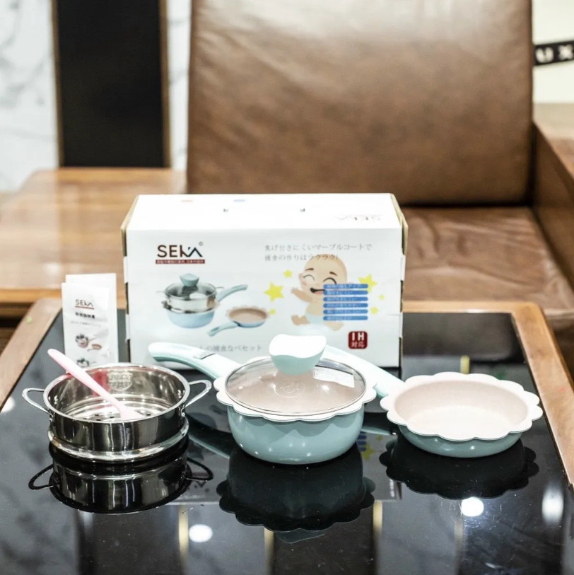 Bộ nồi chảo 3 món nấu đồ ăn dặm Seka cao cấp hình hoa, chất liệu men đá hoa cương chống dính an toàn, dễ vệ sinh sau khi dùng