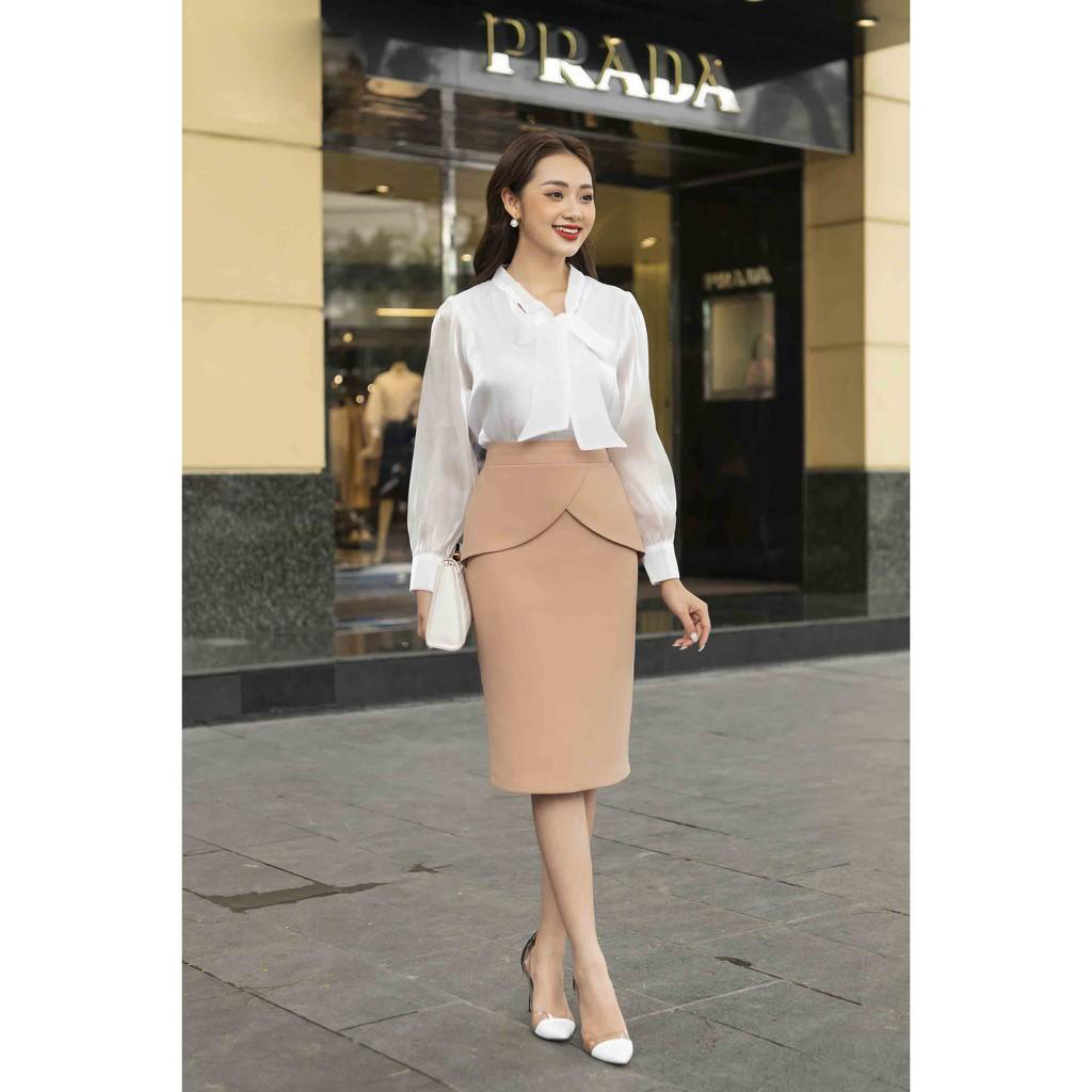 Chân váy bút chì vạt bèo chéo