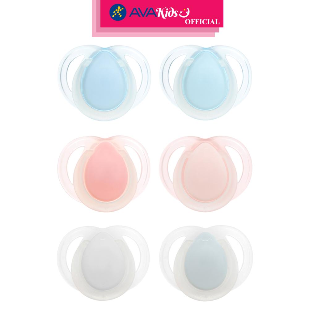 Bộ 2 ti ngậm TOMMEE TIPPEE dạ quang Night Time (0 - 6 tháng) - Màu ngẫu nhiên - Hàng Chính Hãng
