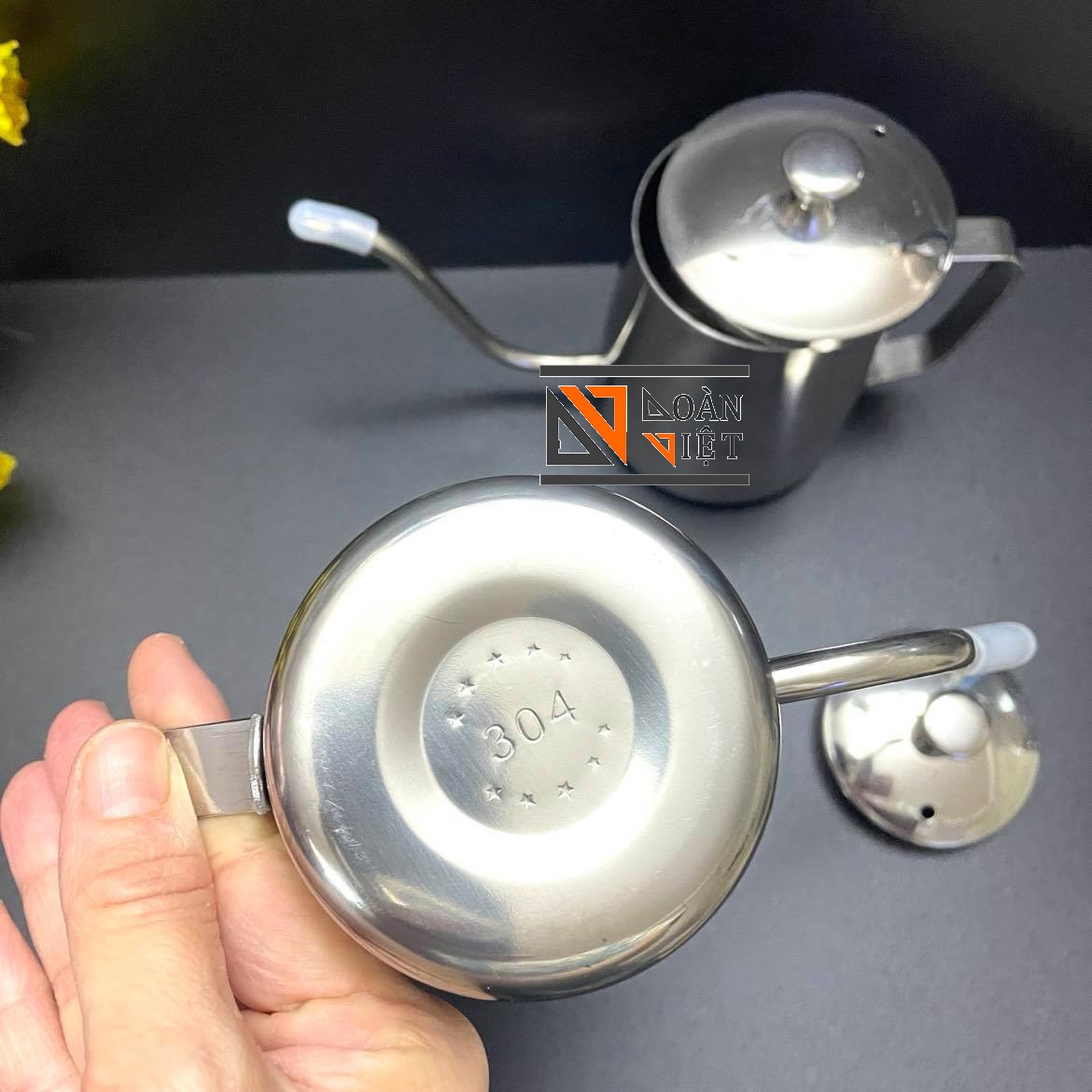 Ca rót Trà Cà Phê VÒI DÀI INOX 304 - Bình Trà, Bình CAFE - CA RÓT NƯỚC. DỤng cụ rót nước, Soup dành cho Gia đình và Quán Ăn. Sản phẩm BÌNH TRÀ KIỂU MỚI lạ DỄ THƯƠNG