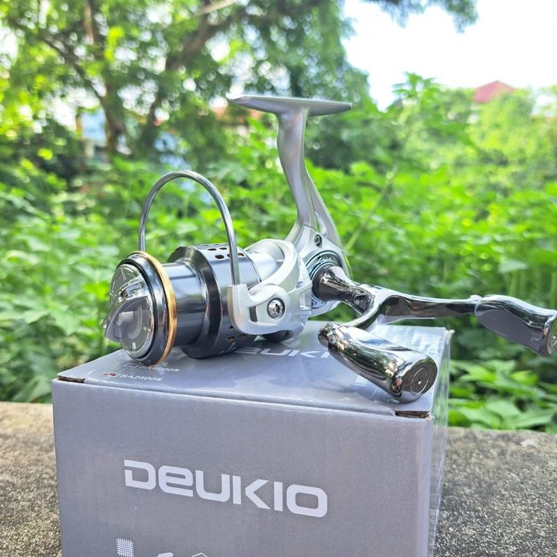 Máy câu cá DEUKIO SA2500s - SA3000s chuyên câu lure kim loại siêu êm tay quay đôi cân bằng