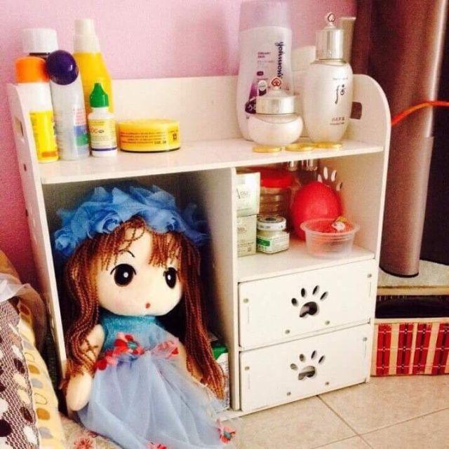 Kệ để mỹ phẩm trang điểm