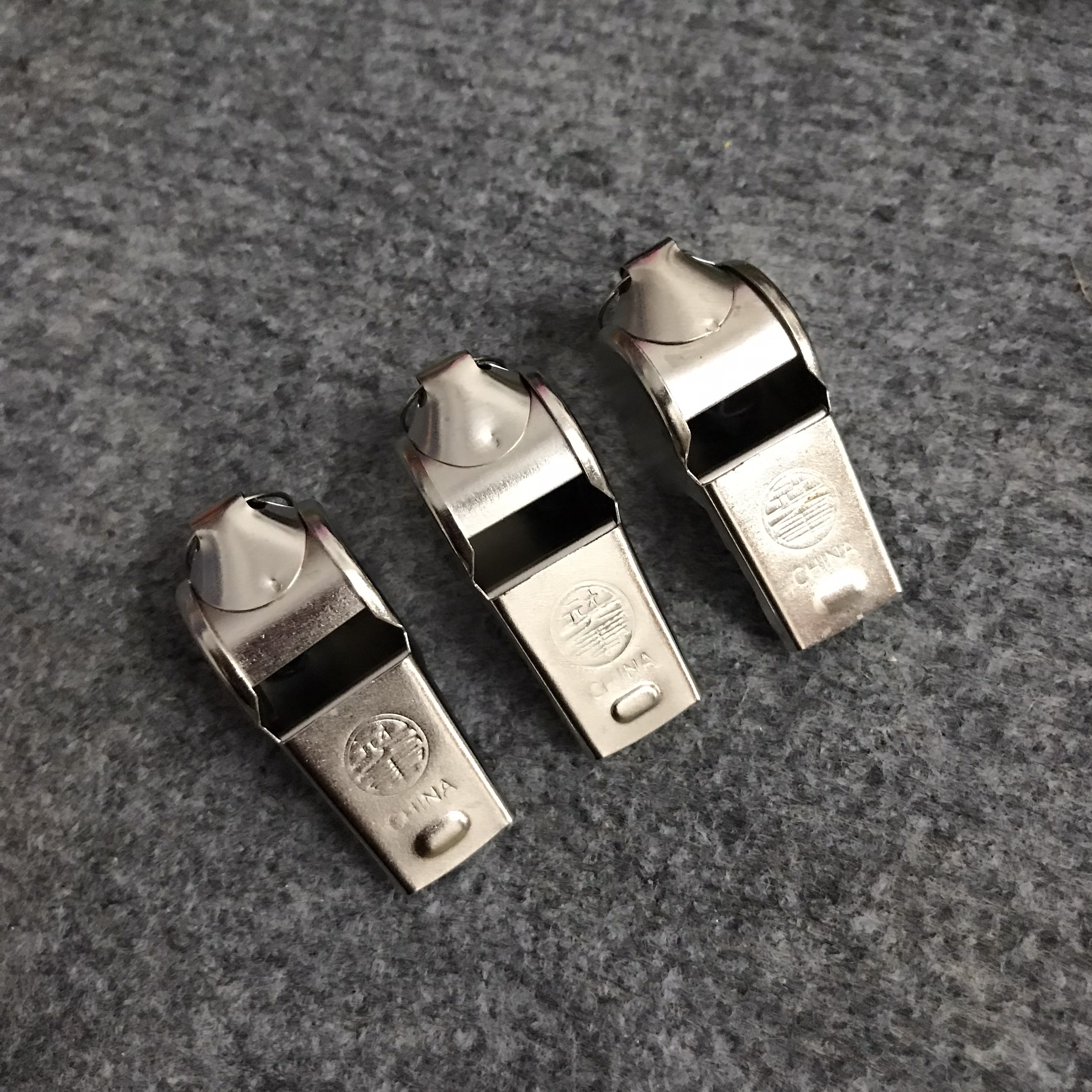 Còi sắt thể thao cao cấp