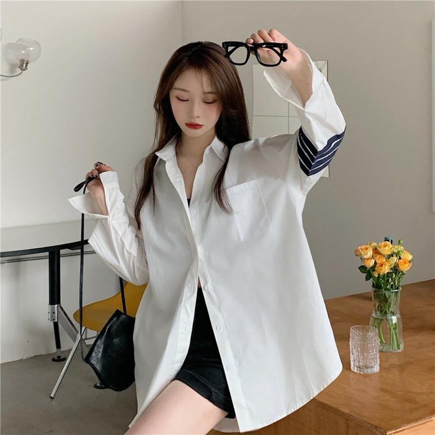 Áo sơ mi trắng nữ khoác ngoài phong cách hàn quốc dáng dài trùm mông form rộng họa tiết tay sọc