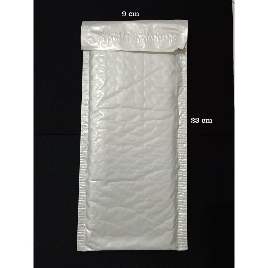 Túi bọt khí cõ dài. túi đóng hàng hóa có xốp cỡ 9x23cm