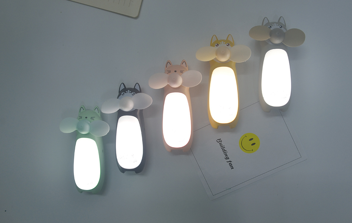 Quạt Mini cầm tay hình chú mèo kèm đèn Led - Sử Dụng Pin Sạc