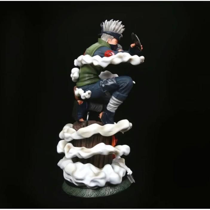 Mô Hình Figure Naruto Kakashi phóng tiêu đứng gỗ 29cm