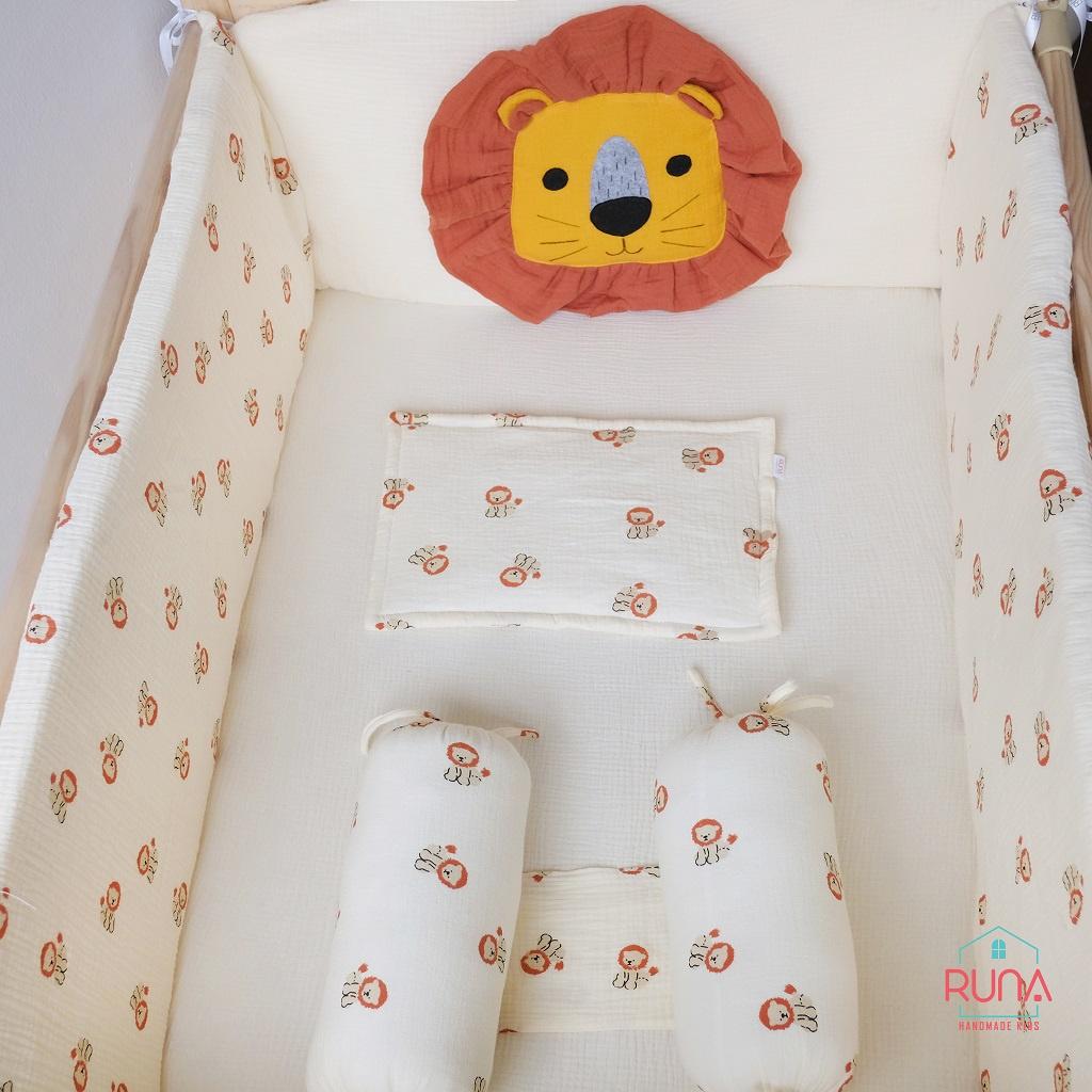 Bộ 4 tấm quây cũi cho be RUNA KIDS chất liệu muslin cao cấp mềm mại thoáng khí thấm hút mồ hôi họa tiết sư tử dễ thương