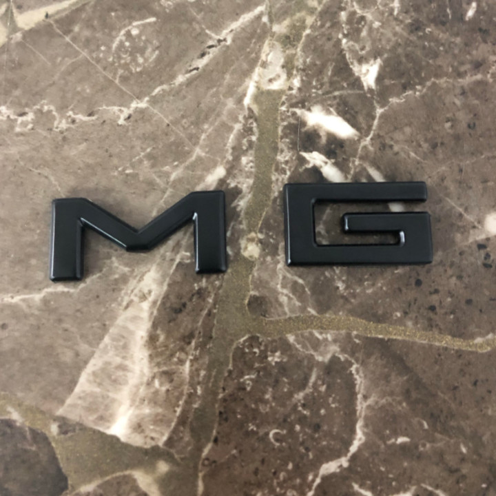 Tem Decal logo 3D hợp kim inox chữ nổi dùng cho xe AMG dán xe đuôi ô tô