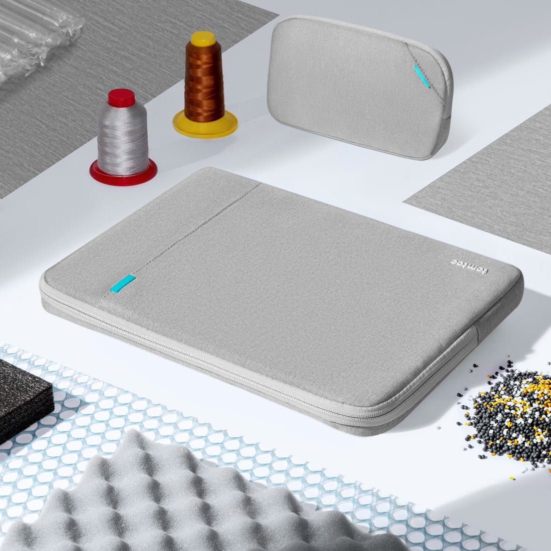 Túi Chống Sốc Laptop TOMTOC A13-C12 Sleeve Kit Dành Cho Macbook 13 inch 360 Protective Kèm Túi Phụ Kiện - Hàng Chính Hãng