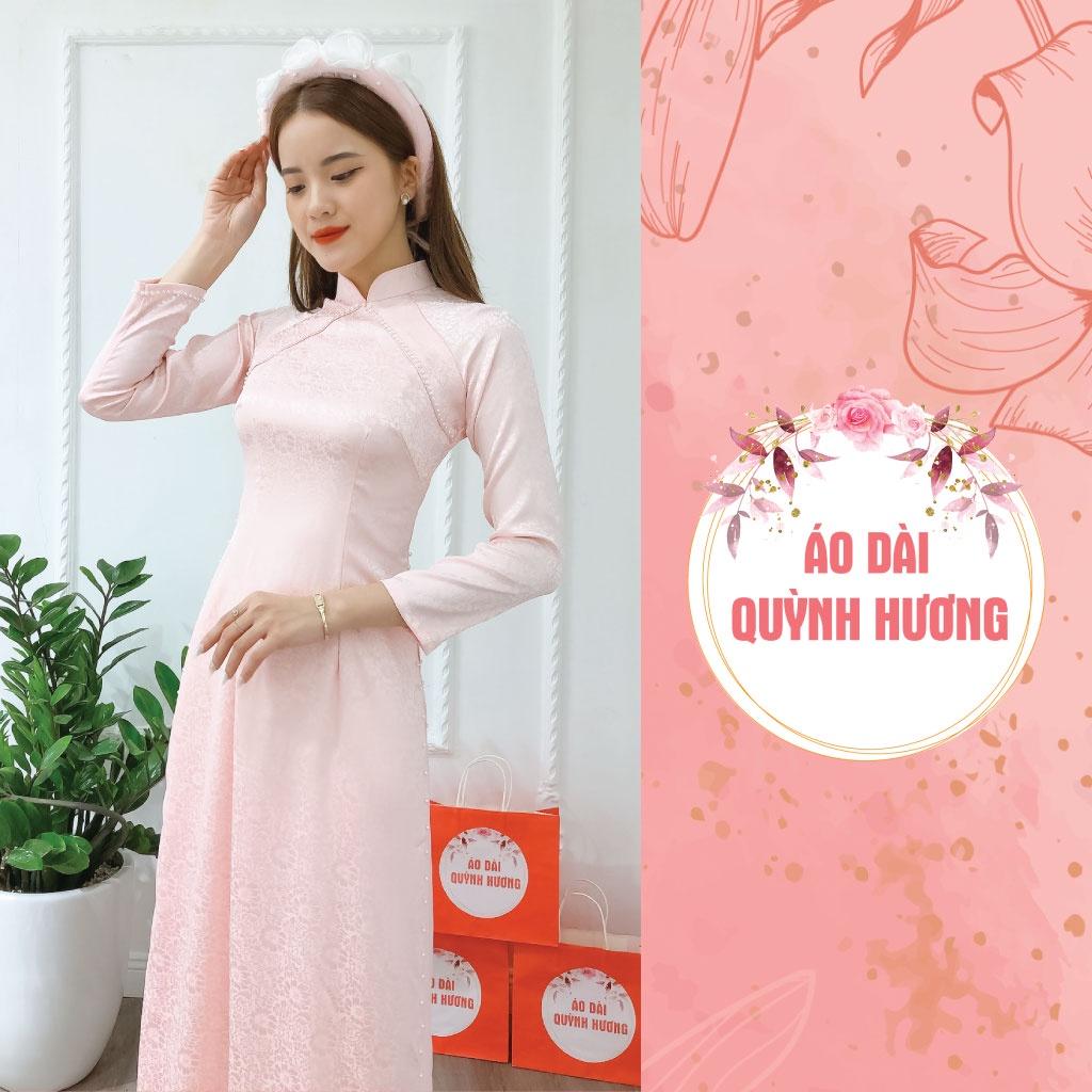Áo dài gấm tơ đính kết đơn giản màu hồng
