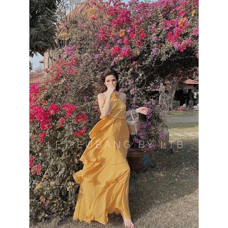 ĐẦM MAXI CỔ YẾM TẦNG KÈM HOA