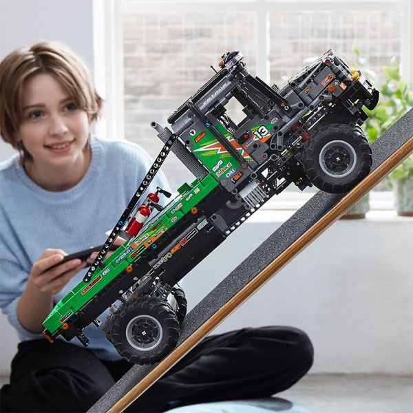 Đồ Chơi Lắp Ráp LEGO Xe Tải 4X4 Mercedes-Benz Zetros Trial 42129